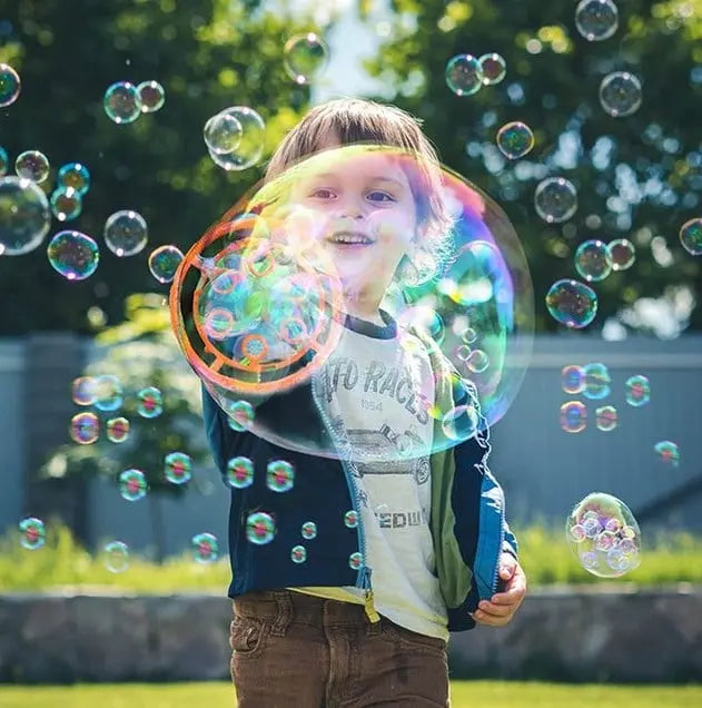 Bubble-Blaster™ | Seifenblasenstab — unendlicher Spielspaß für Kinderhände