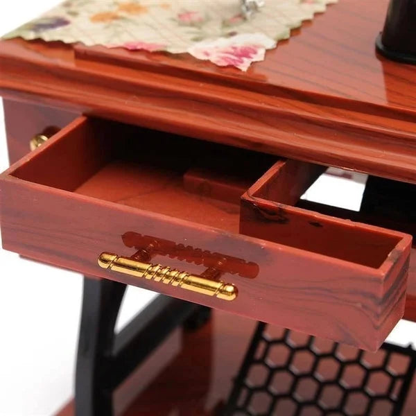 SewTune™ | Mini-Nähmaschine Spieluhr